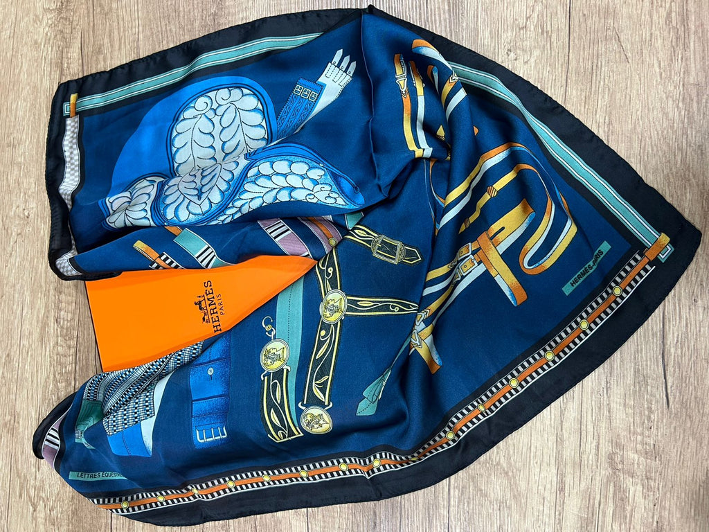 HERMES scarf