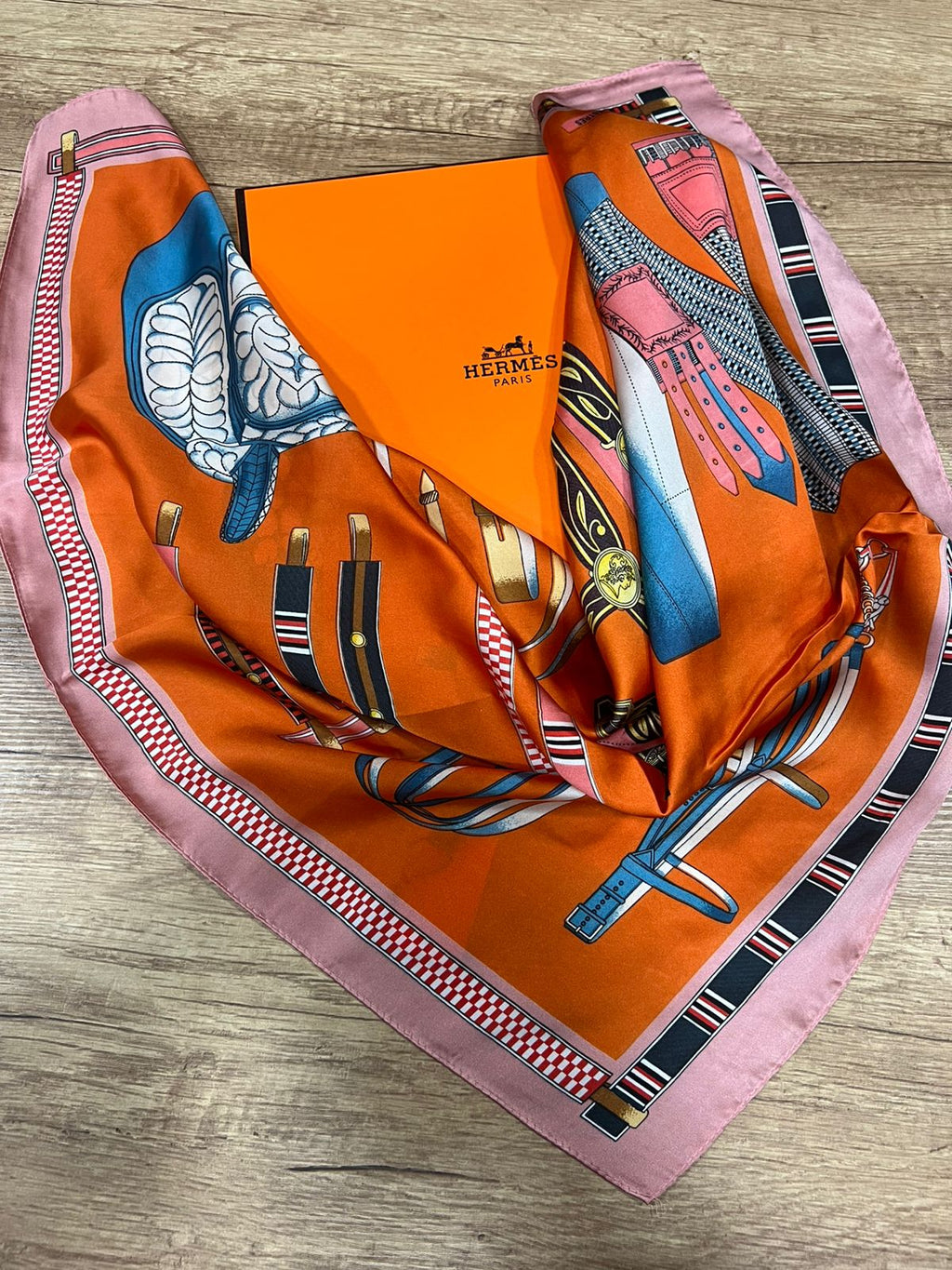 HERMES scarf