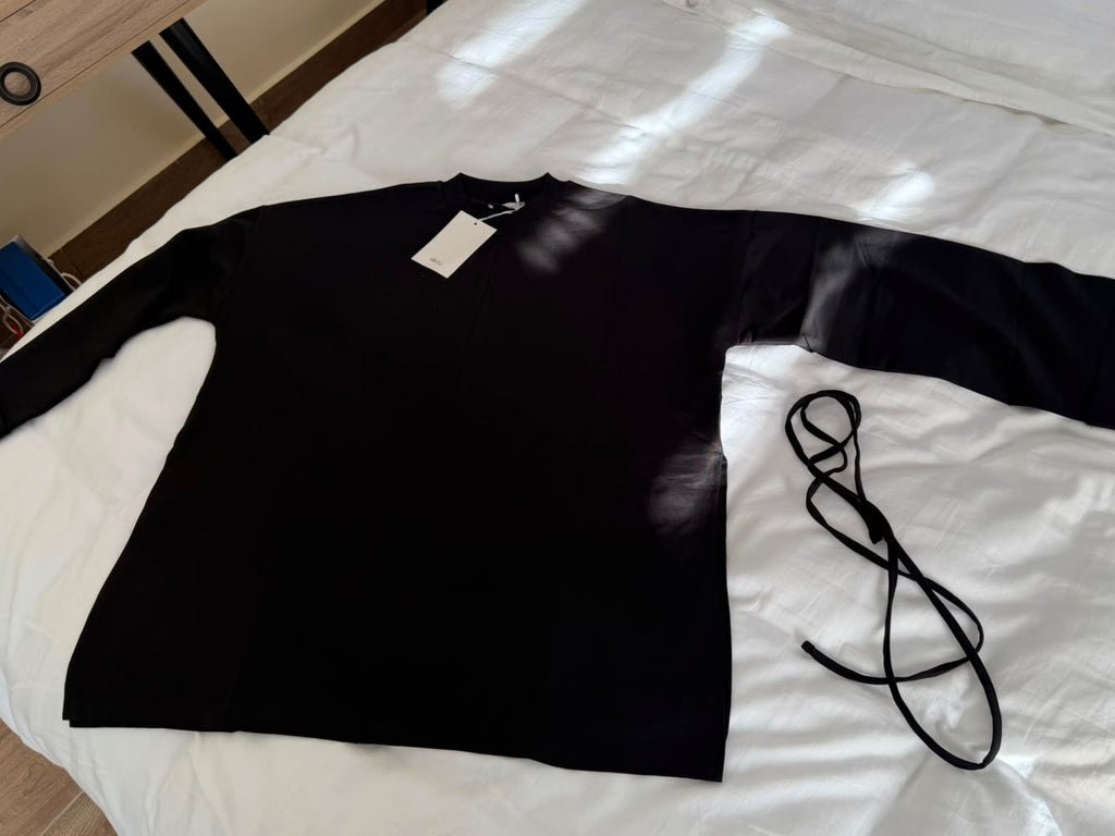 Oversized Sweatshirt with Side Slits black